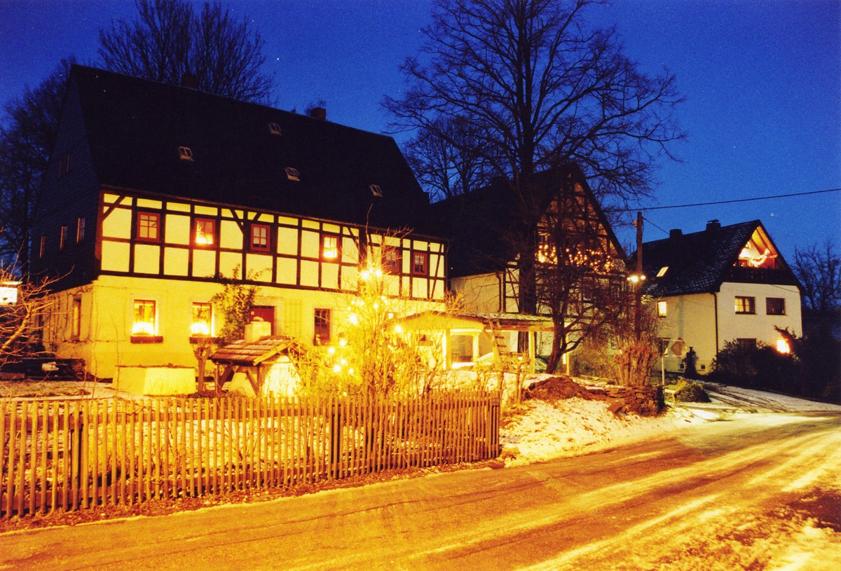 Ortsmitte Weihnachten 2004 (Foto: E. Kemeny)